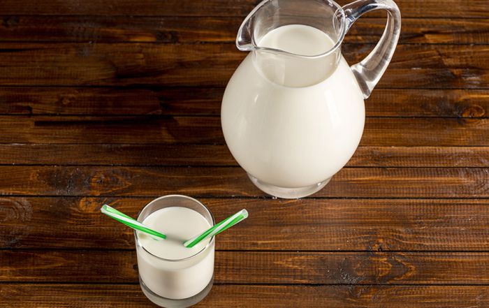 Exposing the Risks of Raw Milk - FoodHandler